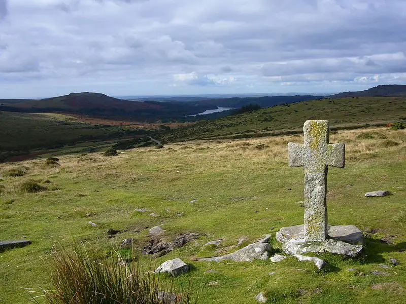 Dartmoor: Crazywell cross