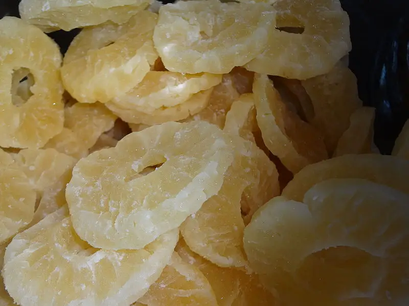 Crystallized,_Candied_Pineapple