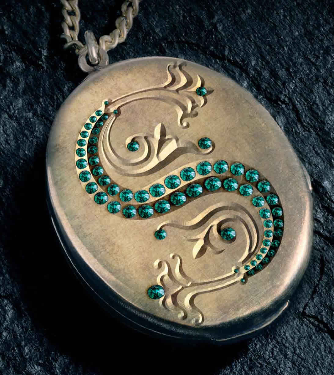 dhukadult-detail-locket